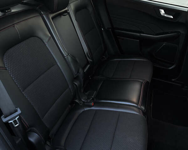 Черный Форд Эскейп, объемом двигателя 1.5 л и пробегом 33 тыс. км за 21800 $, фото 29 на Automoto.ua