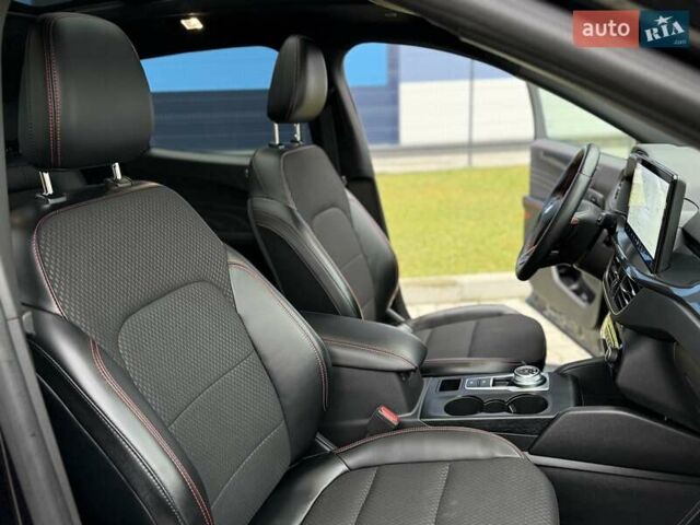 Черный Форд Эскейп, объемом двигателя 1.5 л и пробегом 19 тыс. км за 20999 $, фото 71 на Automoto.ua