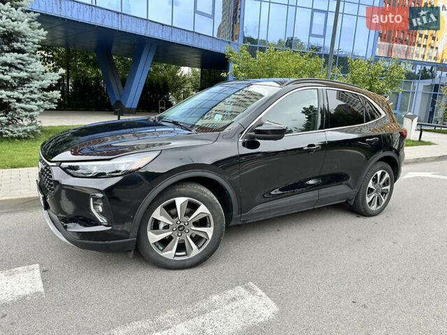 Черный Форд Эскейп, объемом двигателя 2.5 л и пробегом 24 тыс. км за 27900 $, фото 1 на Automoto.ua