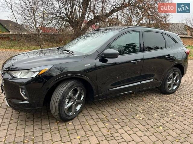 Черный Форд Эскейп, объемом двигателя 2.5 л и пробегом 22 тыс. км за 25000 $, фото 2 на Automoto.ua