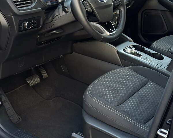 Черный Форд Эскейп, объемом двигателя 1.5 л и пробегом 7 тыс. км за 23900 $, фото 26 на Automoto.ua