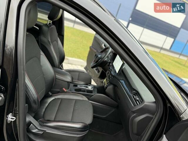 Черный Форд Эскейп, объемом двигателя 1.5 л и пробегом 19 тыс. км за 20999 $, фото 70 на Automoto.ua