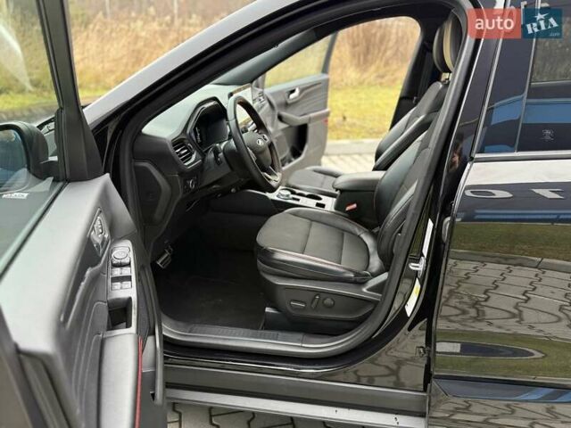 Черный Форд Эскейп, объемом двигателя 1.5 л и пробегом 19 тыс. км за 20999 $, фото 52 на Automoto.ua
