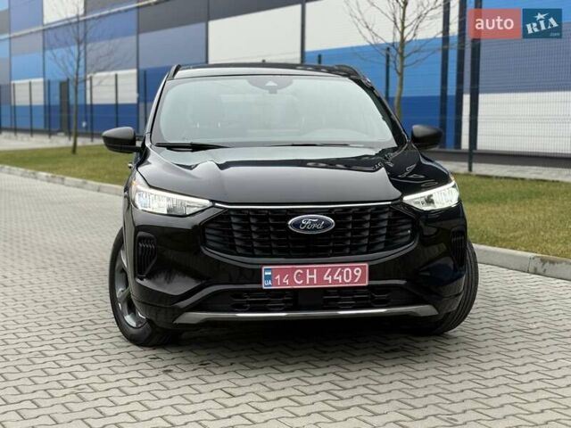 Черный Форд Эскейп, объемом двигателя 1.5 л и пробегом 19 тыс. км за 20999 $, фото 1 на Automoto.ua