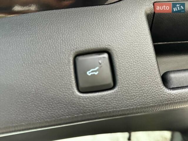 Черный Форд Эскейп, объемом двигателя 1.5 л и пробегом 19 тыс. км за 20999 $, фото 45 на Automoto.ua