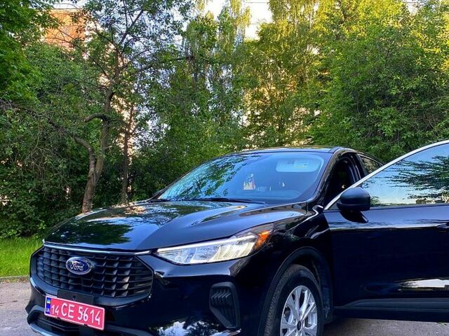 Черный Форд Эскейп, объемом двигателя 1.5 л и пробегом 40 тыс. км за 19900 $, фото 1 на Automoto.ua