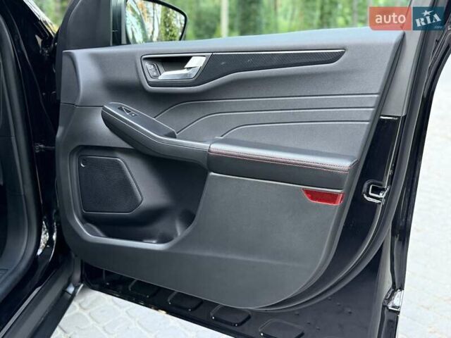 Черный Форд Эскейп, объемом двигателя 1.5 л и пробегом 19 тыс. км за 20500 $, фото 69 на Automoto.ua
