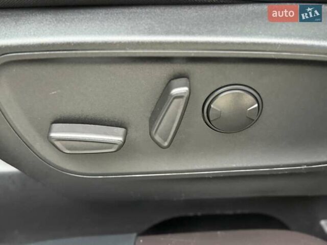 Черный Форд Эскейп, объемом двигателя 1.5 л и пробегом 19 тыс. км за 20999 $, фото 51 на Automoto.ua