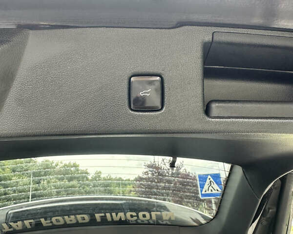 Черный Форд Эскейп, объемом двигателя 2.5 л и пробегом 24 тыс. км за 27900 $, фото 10 на Automoto.ua