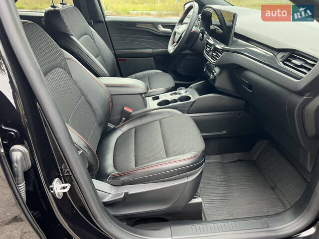 Черный Форд Эскейп, объемом двигателя 1.5 л и пробегом 10 тыс. км за 23900 $, фото 46 на Automoto.ua