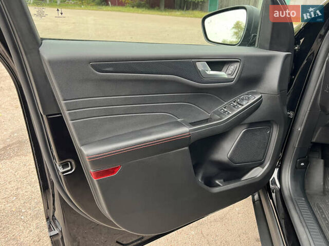 Черный Форд Эскейп, объемом двигателя 1.5 л и пробегом 10 тыс. км за 23900 $, фото 28 на Automoto.ua