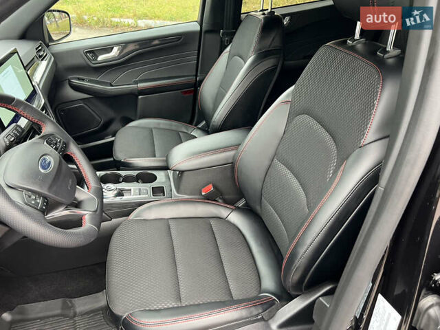 Черный Форд Эскейп, объемом двигателя 1.5 л и пробегом 10 тыс. км за 23900 $, фото 30 на Automoto.ua