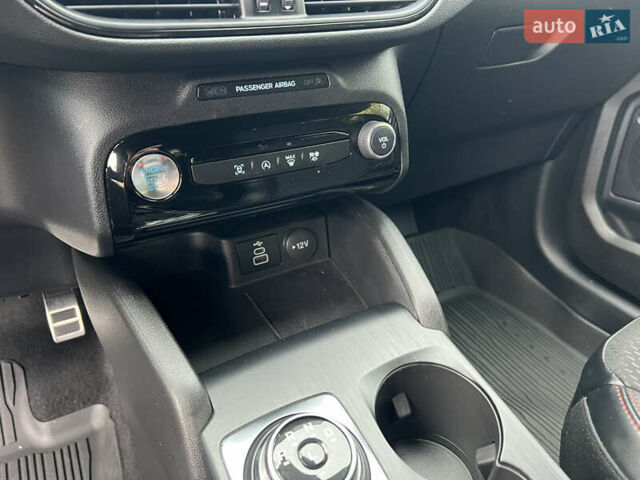 Черный Форд Эскейп, объемом двигателя 1.5 л и пробегом 10 тыс. км за 23900 $, фото 33 на Automoto.ua