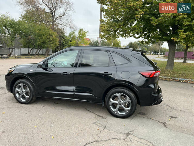 Черный Форд Эскейп, объемом двигателя 1.5 л и пробегом 10 тыс. км за 23900 $, фото 6 на Automoto.ua