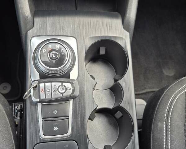 Черный Форд Эскейп, объемом двигателя 1.5 л и пробегом 8 тыс. км за 21900 $, фото 25 на Automoto.ua