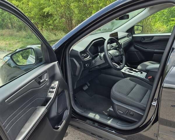 Черный Форд Эскейп, объемом двигателя 1.5 л и пробегом 8 тыс. км за 21900 $, фото 17 на Automoto.ua