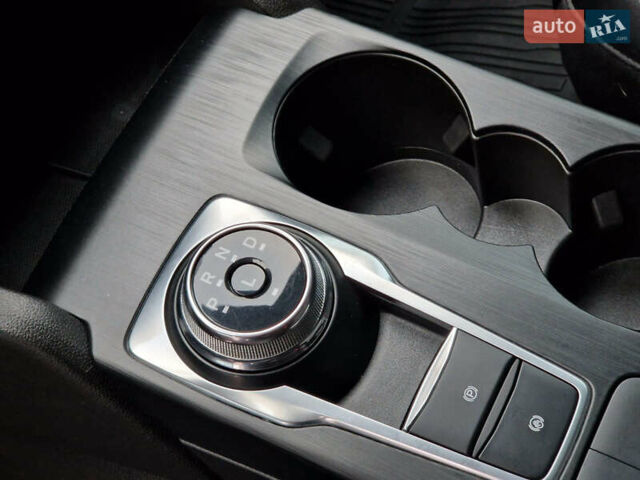 Фіолетовий Форд Ескейп, об'ємом двигуна 2.5 л та пробігом 36 тис. км за 26500 $, фото 9 на Automoto.ua