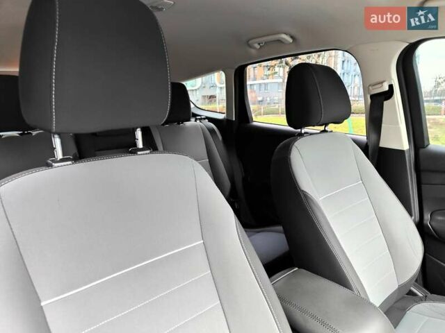 Коричневий Форд Ескейп, об'ємом двигуна 1.6 л та пробігом 212 тис. км за 8490 $, фото 56 на Automoto.ua