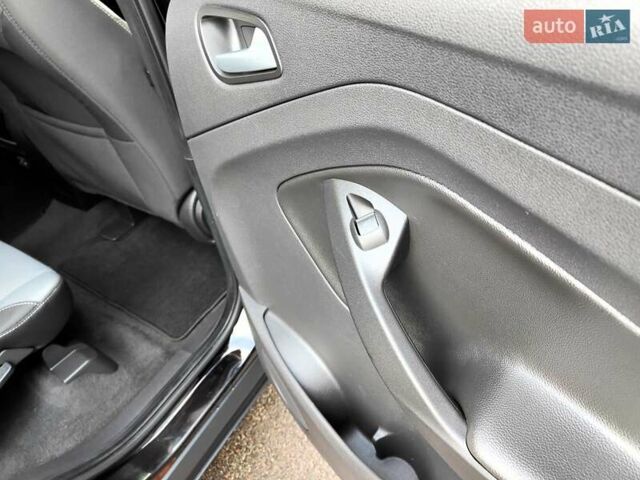 Коричневий Форд Ескейп, об'ємом двигуна 1.6 л та пробігом 212 тис. км за 8490 $, фото 58 на Automoto.ua