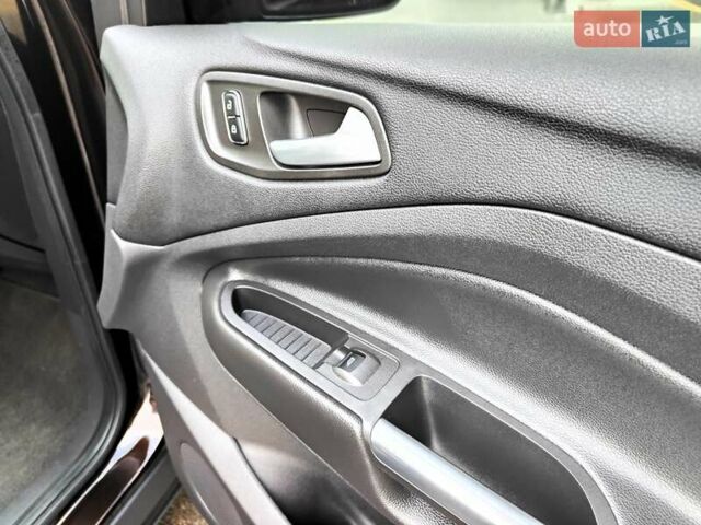 Коричневий Форд Ескейп, об'ємом двигуна 1.6 л та пробігом 212 тис. км за 8490 $, фото 50 на Automoto.ua