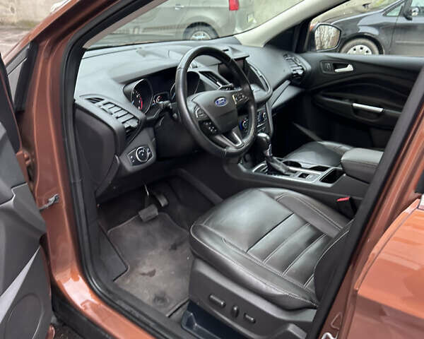 Коричневый Форд Эскейп, объемом двигателя 2 л и пробегом 118 тыс. км за 15900 $, фото 8 на Automoto.ua