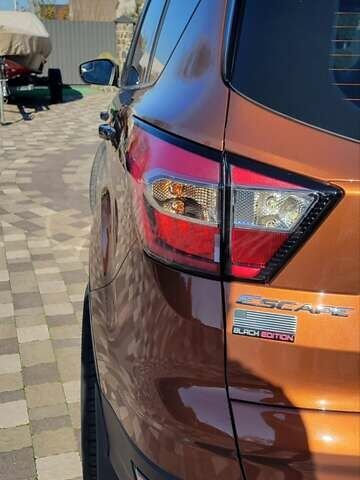 Коричневый Форд Эскейп, объемом двигателя 2.49 л и пробегом 260 тыс. км за 15300 $, фото 32 на Automoto.ua