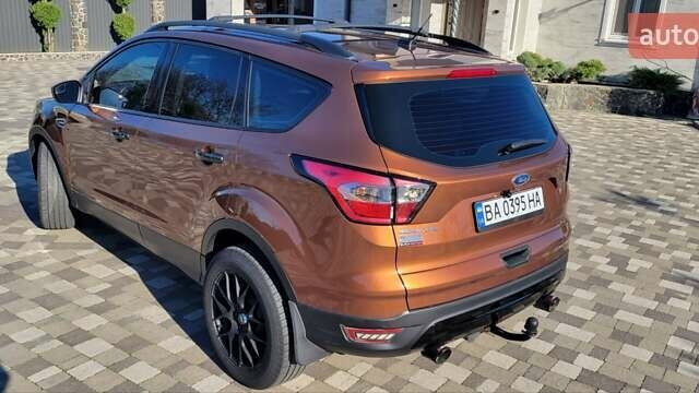 Коричневый Форд Эскейп, объемом двигателя 2.49 л и пробегом 260 тыс. км за 15300 $, фото 28 на Automoto.ua