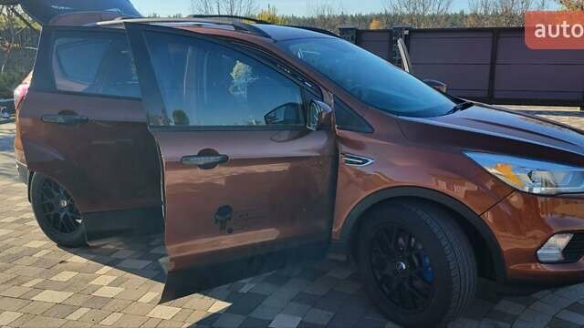 Коричневый Форд Эскейп, объемом двигателя 2.49 л и пробегом 260 тыс. км за 15300 $, фото 13 на Automoto.ua