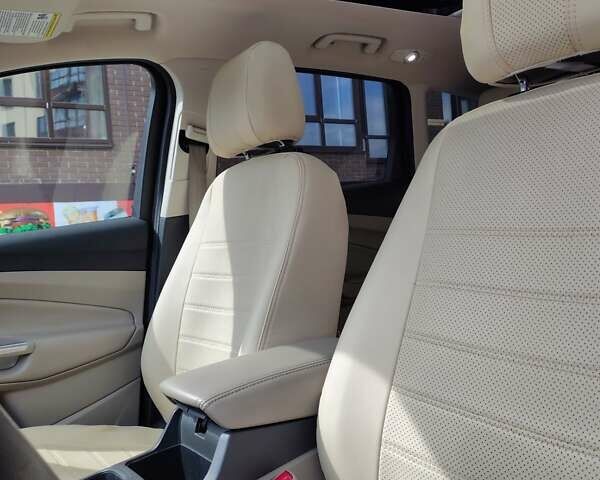 Коричневий Форд Ескейп, об'ємом двигуна 2 л та пробігом 123 тис. км за 14500 $, фото 17 на Automoto.ua