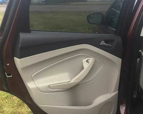 Коричневый Форд Эскейп, объемом двигателя 1.5 л и пробегом 1 тыс. км за 13500 $, фото 10 на Automoto.ua