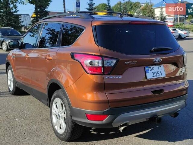Коричневый Форд Эскейп, объемом двигателя 2 л и пробегом 140 тыс. км за 14000 $, фото 1 на Automoto.ua