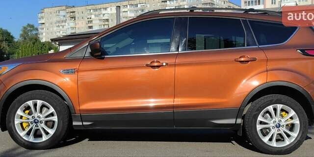 Коричневый Форд Эскейп, объемом двигателя 2 л и пробегом 140 тыс. км за 14000 $, фото 3 на Automoto.ua