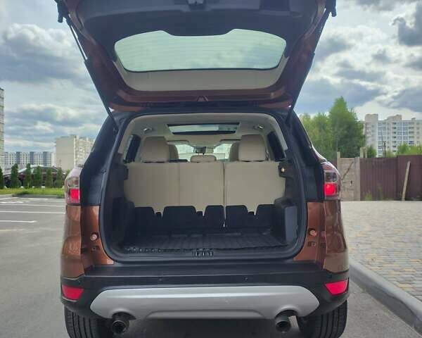 Коричневий Форд Ескейп, об'ємом двигуна 2 л та пробігом 123 тис. км за 14500 $, фото 9 на Automoto.ua