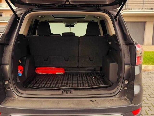 Коричневый Форд Эскейп, объемом двигателя 2 л и пробегом 112 тыс. км за 8100 $, фото 6 на Automoto.ua