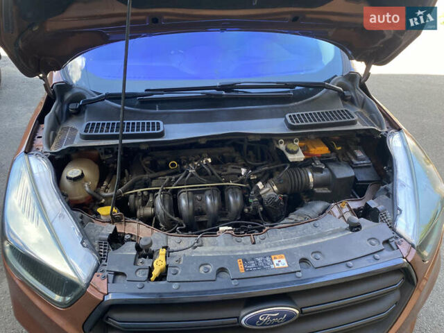 Коричневый Форд Эскейп, объемом двигателя 2.49 л и пробегом 240 тыс. км за 12800 $, фото 16 на Automoto.ua