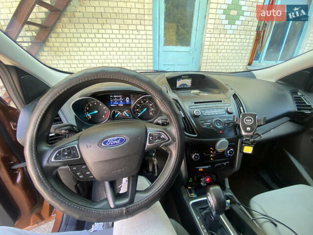 Коричневый Форд Эскейп, объемом двигателя 2.49 л и пробегом 240 тыс. км за 12800 $, фото 17 на Automoto.ua