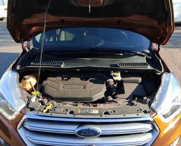 Коричневый Форд Эскейп, объемом двигателя 2 л и пробегом 140 тыс. км за 14000 $, фото 25 на Automoto.ua