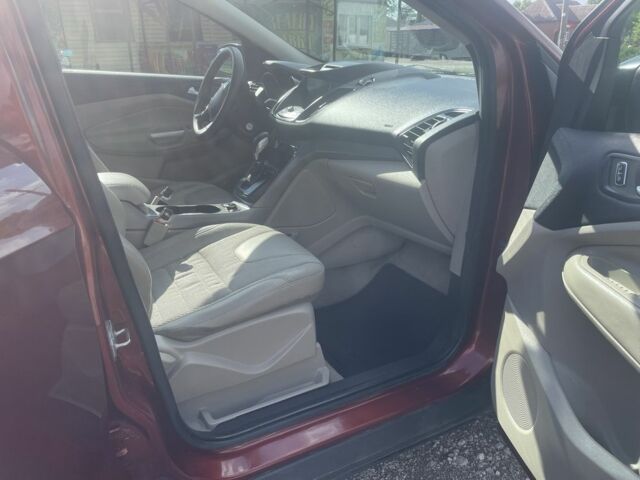 Красный Форд Эскейп, объемом двигателя 1.6 л и пробегом 129 тыс. км за 11000 $, фото 8 на Automoto.ua