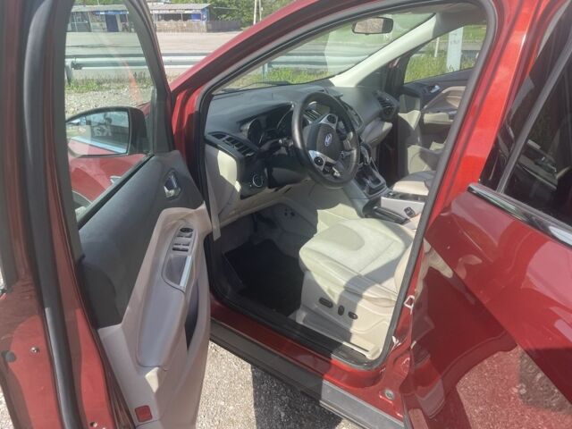 Красный Форд Эскейп, объемом двигателя 1.6 л и пробегом 129 тыс. км за 11000 $, фото 12 на Automoto.ua