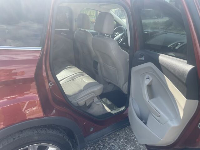 Красный Форд Эскейп, объемом двигателя 1.6 л и пробегом 129 тыс. км за 11000 $, фото 7 на Automoto.ua