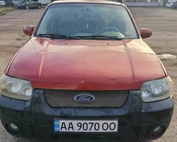 Красный Форд Эскейп, объемом двигателя 3 л и пробегом 230 тыс. км за 4999 $, фото 1 на Automoto.ua