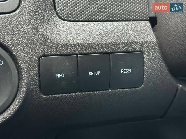 Червоний Форд Ескейп, об'ємом двигуна 2.97 л та пробігом 224 тис. км за 8490 $, фото 24 на Automoto.ua