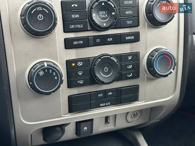 Червоний Форд Ескейп, об'ємом двигуна 2.97 л та пробігом 224 тис. км за 8490 $, фото 19 на Automoto.ua