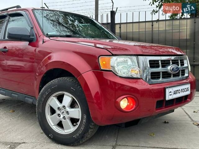 Червоний Форд Ескейп, об'ємом двигуна 2.97 л та пробігом 224 тис. км за 8490 $, фото 3 на Automoto.ua