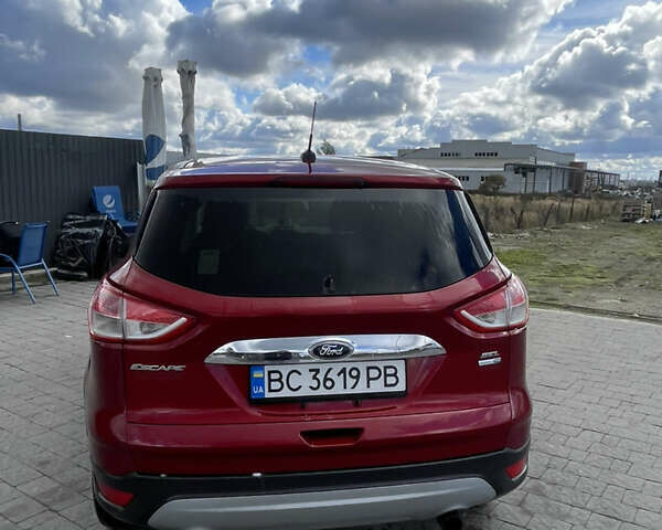 Форд Эскейп 2012 в Львове на Automoto.ua Красный Форд Эскейп, объемом двигателя 1.6 л и пробегом 162 тыс. км за 9000 $, фото 3 на Automoto.ua