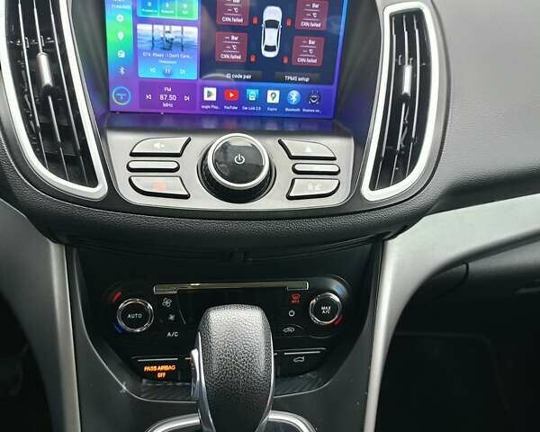 Червоний Форд Ескейп, об'ємом двигуна 1.6 л та пробігом 272 тис. км за 9300 $, фото 51 на Automoto.ua