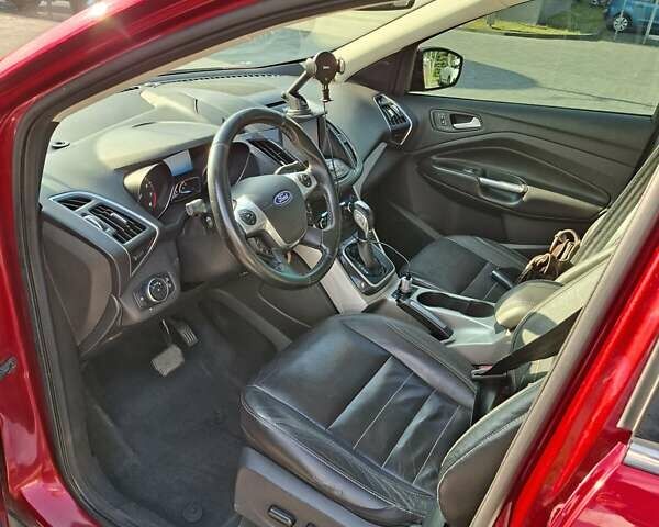 Красный Форд Эскейп, объемом двигателя 2 л и пробегом 228 тыс. км за 10850 $, фото 38 на Automoto.ua