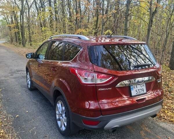 Красный Форд Эскейп, объемом двигателя 2 л и пробегом 118 тыс. км за 12700 $, фото 10 на Automoto.ua