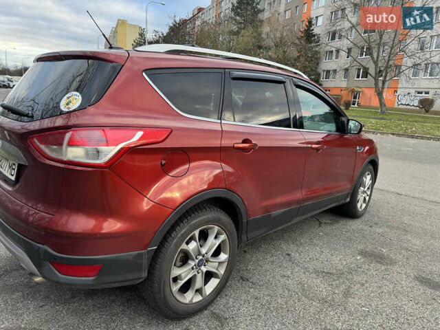Червоний Форд Ескейп, об'ємом двигуна 2 л та пробігом 240 тис. км за 10500 $, фото 1 на Automoto.ua