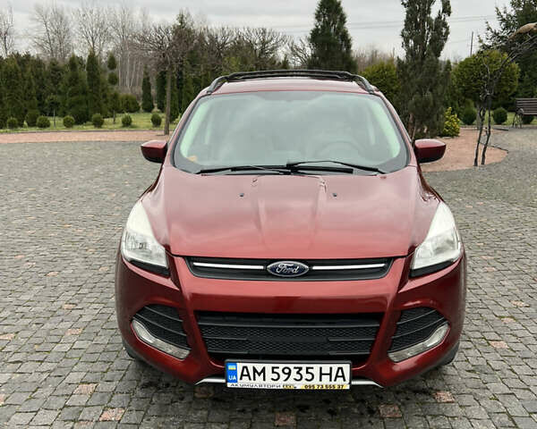 Красный Форд Эскейп, объемом двигателя 2 л и пробегом 206 тыс. км за 9500 $, фото 23 на Automoto.ua